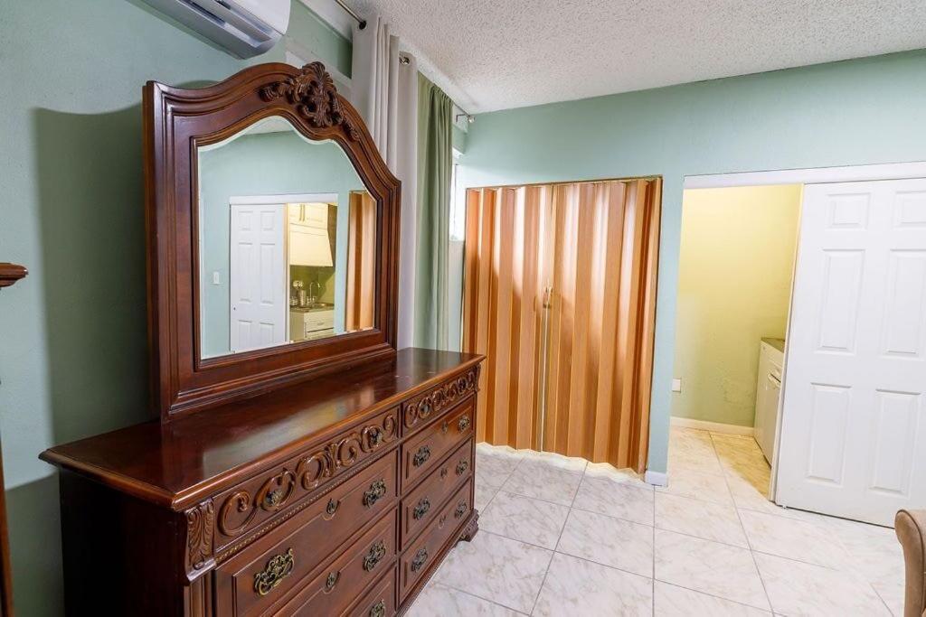 Private Suite In North Miami 北迈阿密海滩 外观 照片
